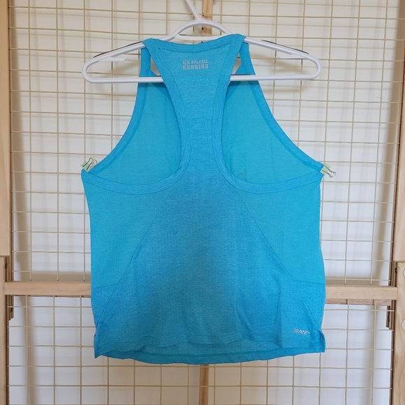 New Balance Women's Spring Impact Run Hybrid Print Tank - Picture 2 of 4